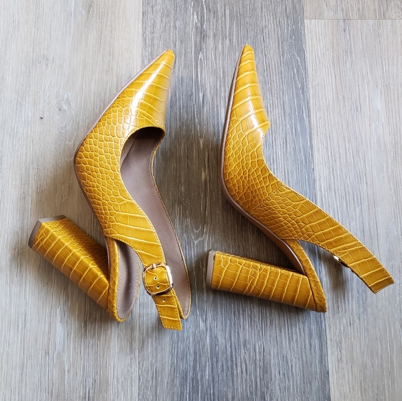 ASOS Shoes - BEAUTIFUL ASOS STACKED HEEL SANDALS